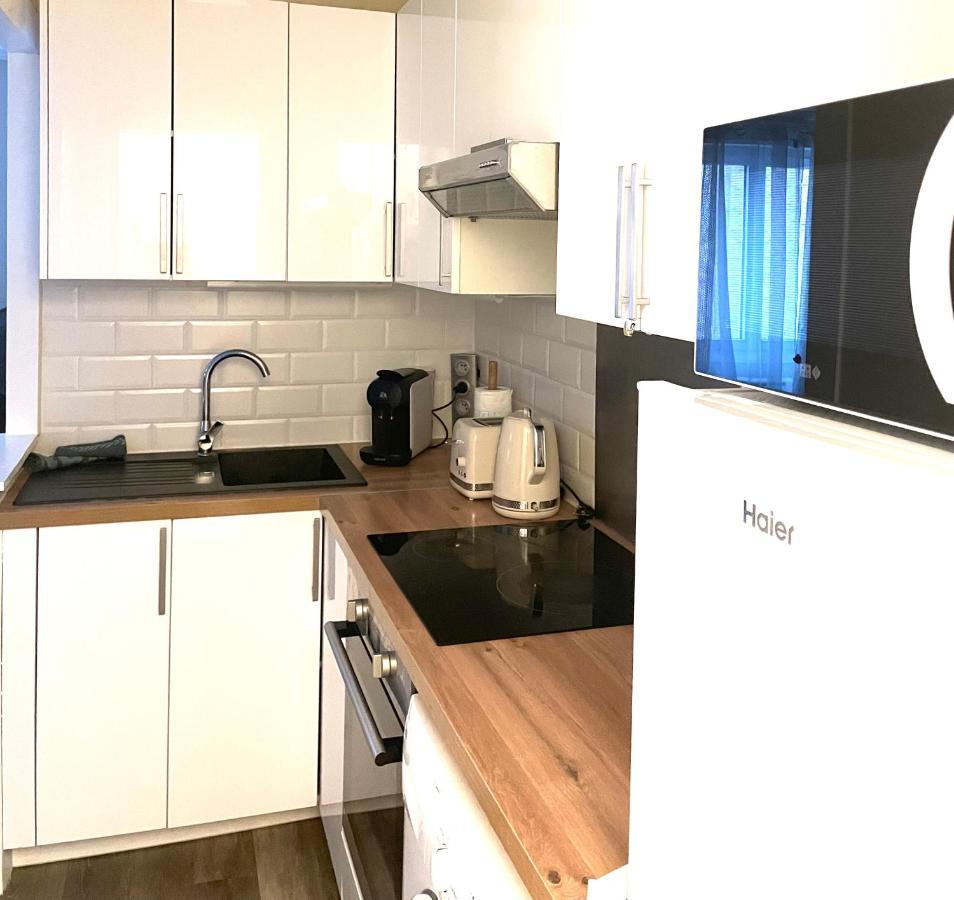 Arina & Julien La Defense-Paris Apartment Сюрен Екстериор снимка